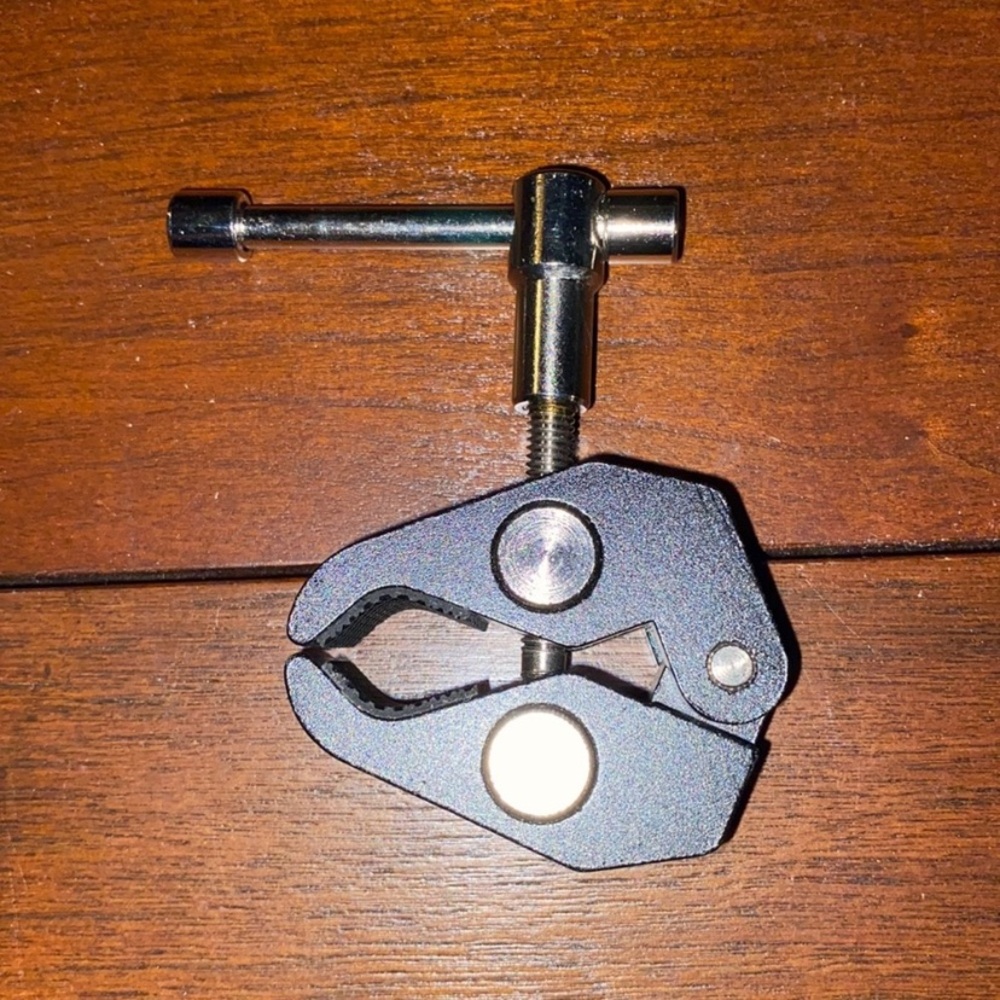 SMALLRIG DSLR CAMERA SUPER CLAMP MOUNT photography accessories like new